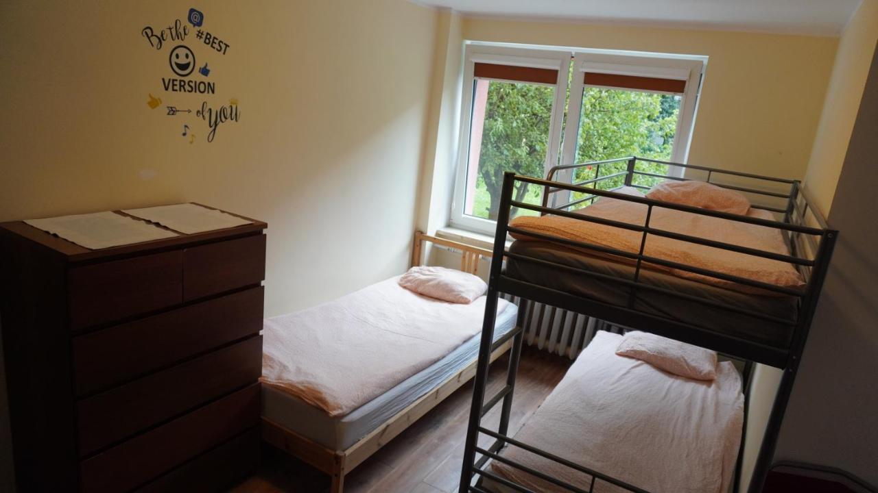 Hostel4U กดัญสก์ ภายนอก รูปภาพ