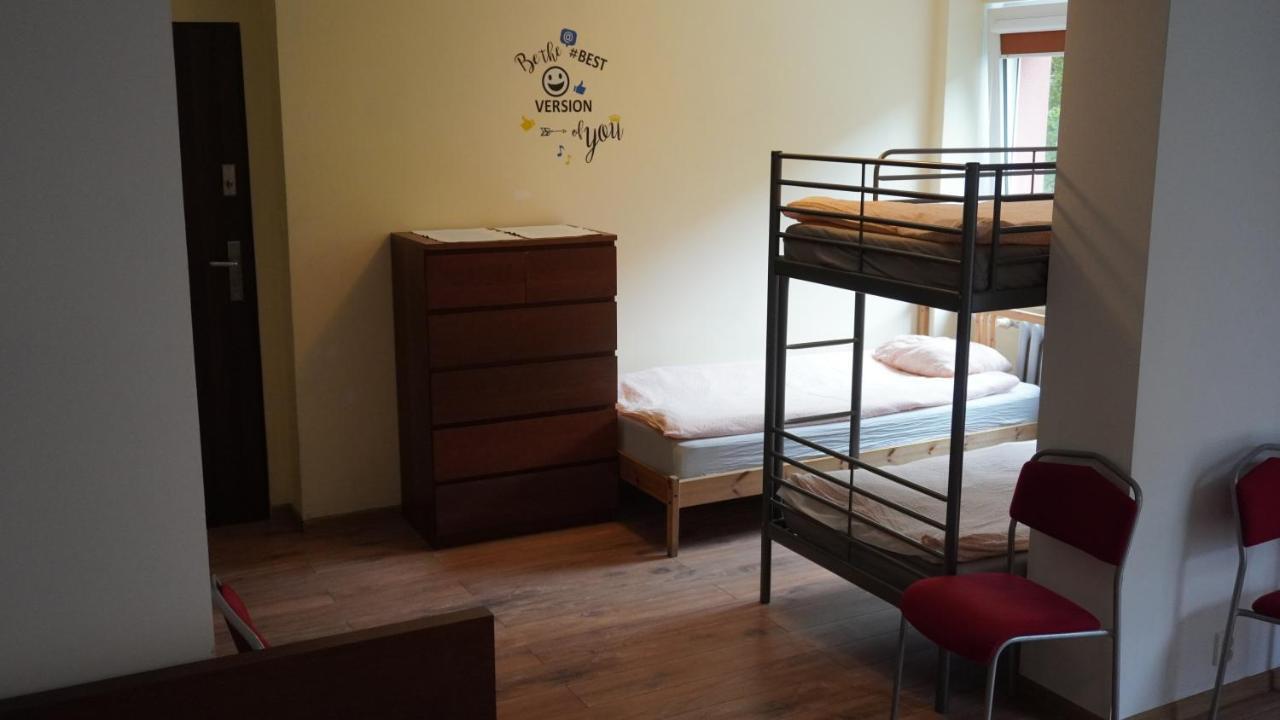 Hostel4U กดัญสก์ ภายนอก รูปภาพ