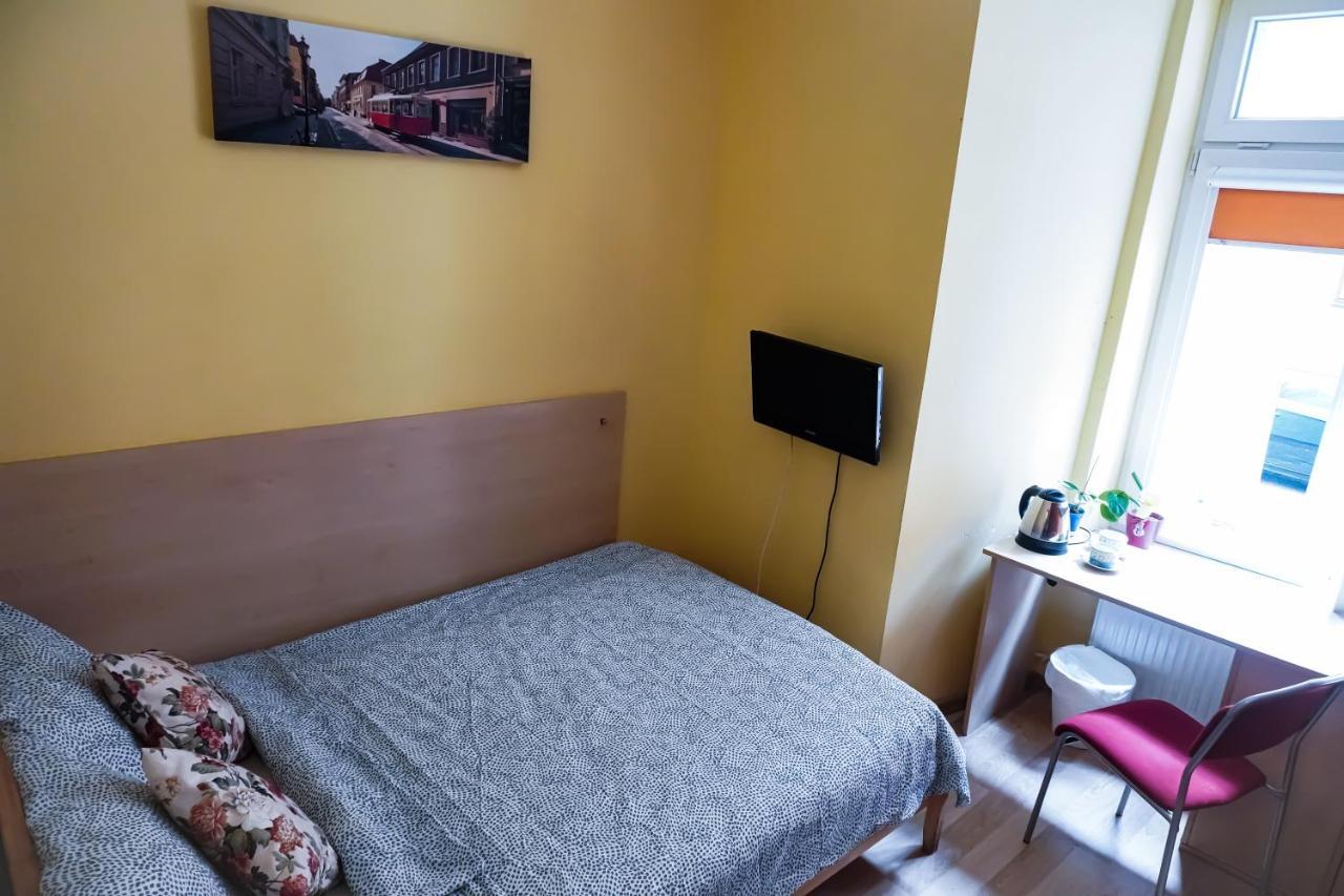 Hostel4U กดัญสก์ ภายนอก รูปภาพ