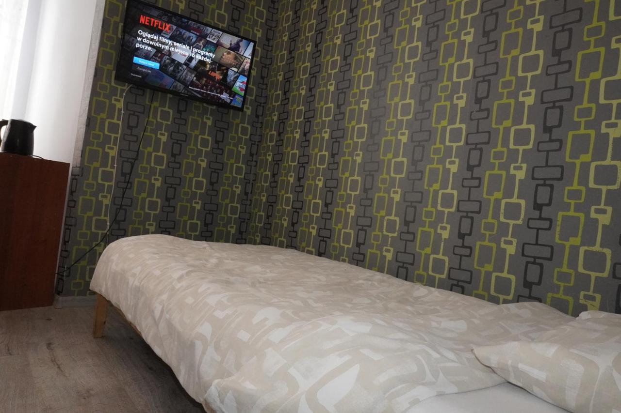 Hostel4U กดัญสก์ ภายนอก รูปภาพ