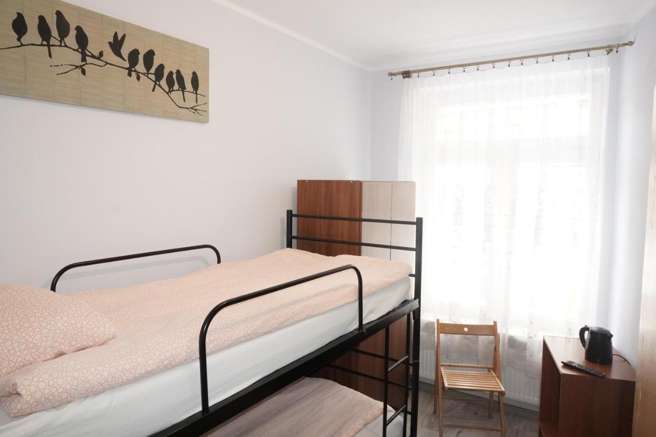 Hostel4U กดัญสก์ ภายนอก รูปภาพ