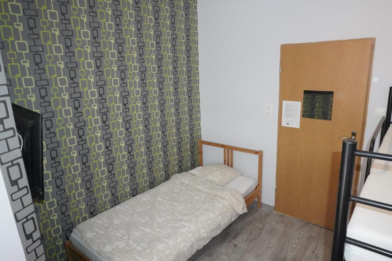 Hostel4U กดัญสก์ ภายนอก รูปภาพ