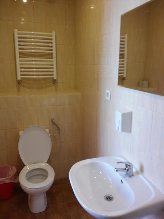 Hostel4U กดัญสก์ ภายนอก รูปภาพ